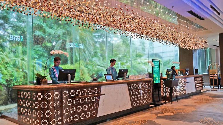 <b>Sama Sama Hotel KL International Airport Lobby</b>. Images powered by <a href="https://iceportal.shijigroup.com/" title="IcePortal" target="_blank">IcePortal</a>.