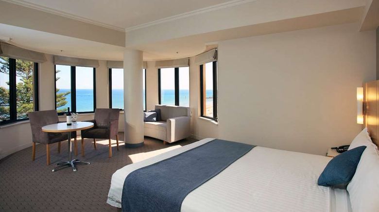 <b>Stamford Grand Adelaide Suite</b>. Images powered by <a href="https://iceportal.shijigroup.com/" title="IcePortal" target="_blank">IcePortal</a>.