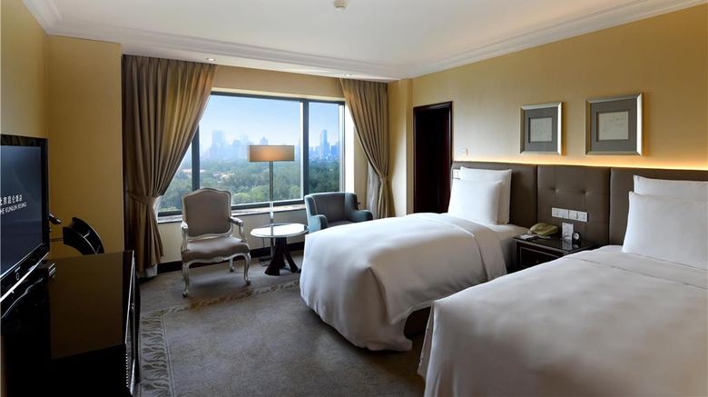<b>The Kunlun Beijing Room</b>. Images powered by <a href="https://iceportal.shijigroup.com/" title="IcePortal" target="_blank">IcePortal</a>.