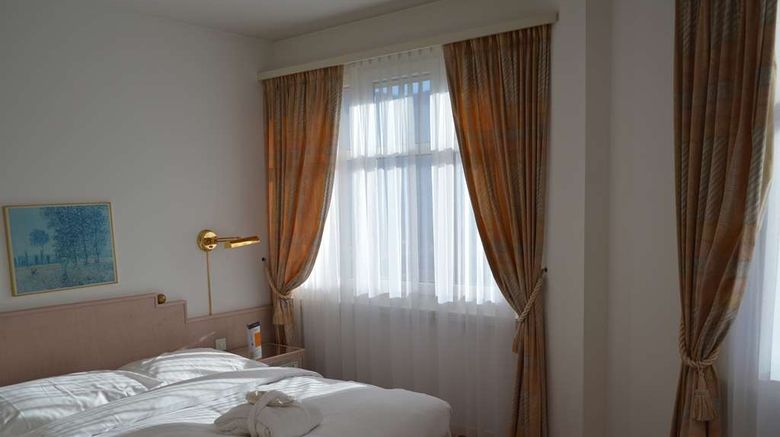 <b>Villa Sassa Hotel & Residence Suite</b>. Images powered by <a href="https://iceportal.shijigroup.com/" title="IcePortal" target="_blank">IcePortal</a>.
