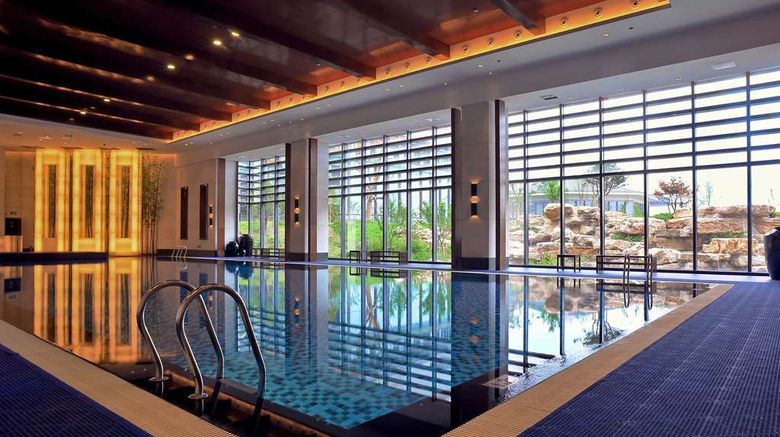 <b>Worldhotel Grand Dushulake Suzhou Pool</b>. Images powered by <a href="https://iceportal.shijigroup.com/" title="IcePortal" target="_blank">IcePortal</a>.