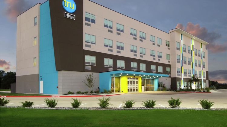Tru by Hilton Bryan College Station Exterior