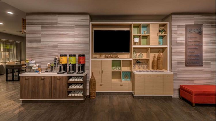 Home2 Suites by Hilton Reno Lobby