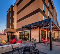 Home2 Suites by Hilton Reno Exterior