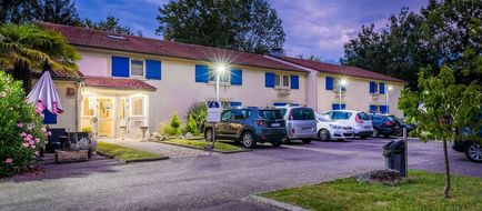 Comfort Hotel Grenoble Meylan Exterior