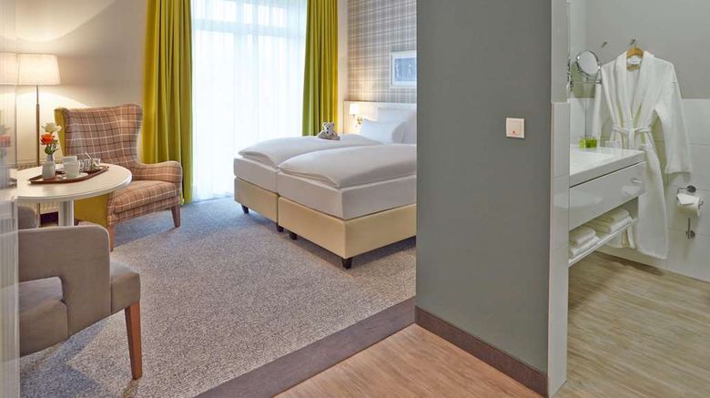 <b>Dorint Usedom Resort Baltic Hills Room</b>. Images powered by <a href="https://iceportal.shijigroup.com/" title="IcePortal" target="_blank">IcePortal</a>.