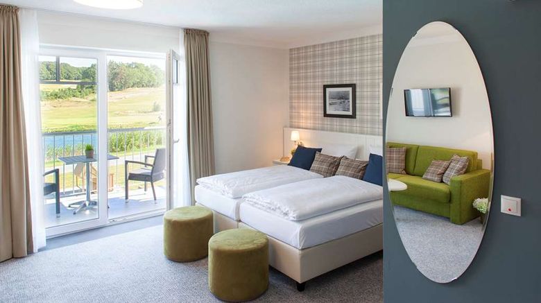 <b>Dorint Usedom Resort Baltic Hills Room</b>. Images powered by <a href="https://iceportal.shijigroup.com/" title="IcePortal" target="_blank">IcePortal</a>.