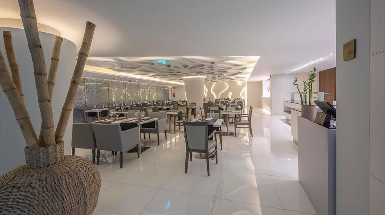 <b>Melia Maputo Sky Restaurant</b>. Images powered by <a href="https://iceportal.shijigroup.com/" title="IcePortal" target="_blank">IcePortal</a>.