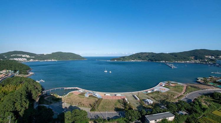 Ramada Suites Geoje Exterior