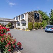 Red Lion Inn & Suites