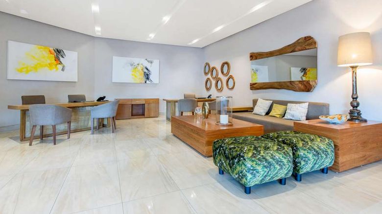 <b>Emotions Juan Dolio Lobby</b>. Images powered by <a href="https://iceportal.shijigroup.com/" title="IcePortal" target="_blank">IcePortal</a>.