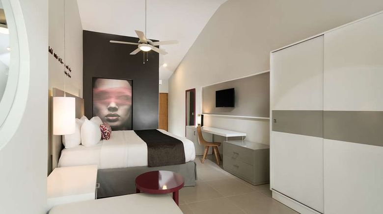 <b>Emotions Juan Dolio Suite</b>. Images powered by <a href="https://iceportal.shijigroup.com/" title="IcePortal" target="_blank">IcePortal</a>.