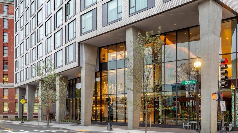 <b>Cambria Hotel Boston Downtown Exterior</b>. Images powered by <a href="https://iceportal.shijigroup.com/" title="IcePortal" target="_blank">IcePortal</a>.