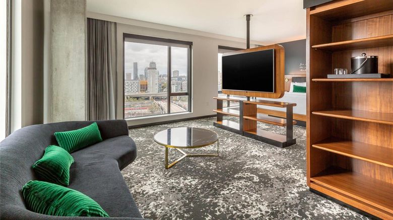 <b>Cambria Hotel Boston Downtown Suite</b>. Images powered by <a href="https://iceportal.shijigroup.com/" title="IcePortal" target="_blank">IcePortal</a>.