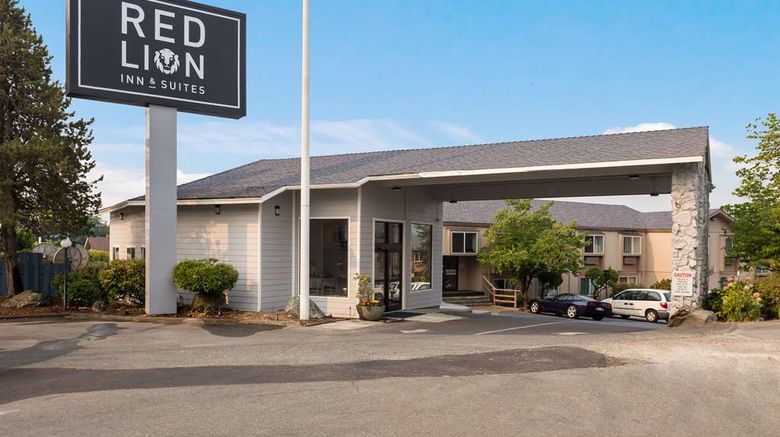 Red Lion Inn  and  Suites Grants Pass Exterior. Images powered by <a href="https://iceportal.shijigroup.com" target="_blank" rel="noopener">Ice Portal</a>.