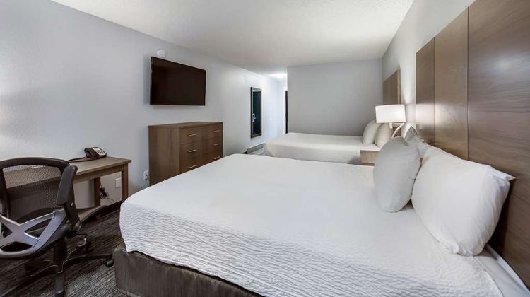 Red Lion Inn & Suites Grants Pass Room