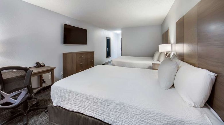 <b>Red Lion Inn & Suites Grants Pass Room</b>. Images powered by <a href="https://iceportal.shijigroup.com/" title="IcePortal" target="_blank">IcePortal</a>.