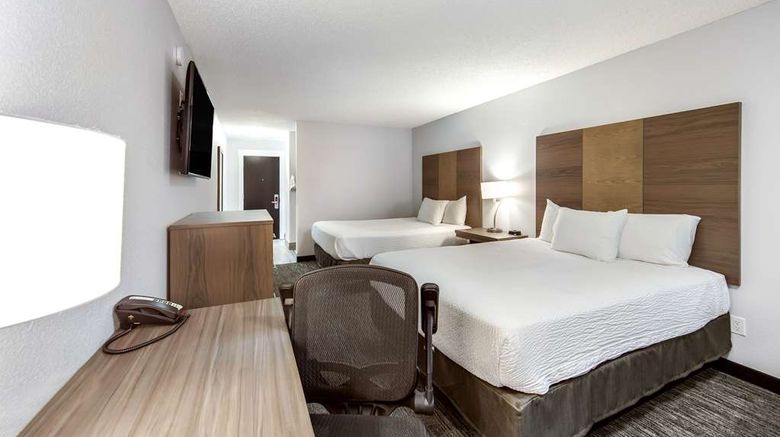 <b>Red Lion Inn & Suites Grants Pass Room</b>. Images powered by <a href="https://iceportal.shijigroup.com/" title="IcePortal" target="_blank">IcePortal</a>.