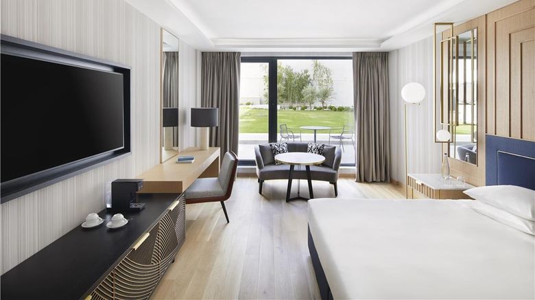 <b>Grand Hyatt Athens Room</b>. Images powered by <a href="https://iceportal.shijigroup.com/" title="IcePortal" target="_blank">IcePortal</a>.