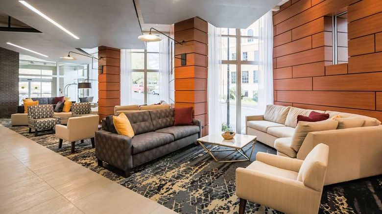 <b>Hyatt Place Greenville Downtown Lobby</b>. Images powered by <a href="https://iceportal.shijigroup.com/" title="IcePortal" target="_blank">IcePortal</a>.