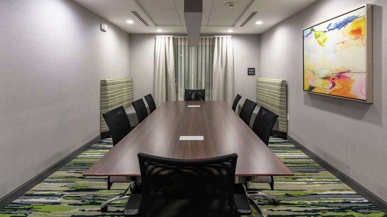 <b>Hampton Inn & Suites Dallas East Meeting</b>. Images powered by <a href="https://iceportal.shijigroup.com/" title="IcePortal" target="_blank">IcePortal</a>.