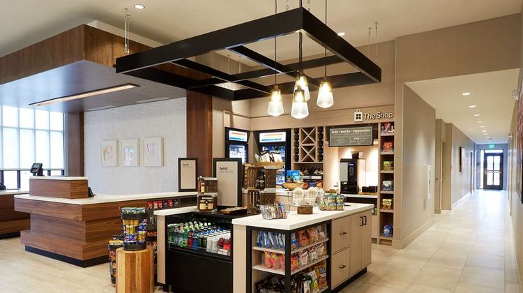 Hilton Garden Inn Elizabethtown Lobby