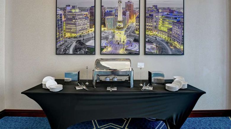 <b>Embassy Suites Indianapolis Airport Restaurant</b>. Images powered by <a href="https://iceportal.shijigroup.com/" title="IcePortal" target="_blank">IcePortal</a>.