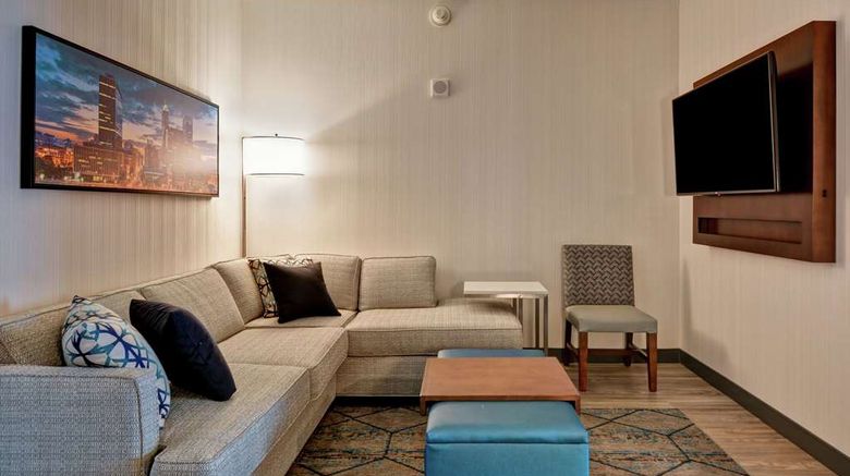 <b>Embassy Suites Indianapolis Airport Room</b>. Images powered by <a href="https://iceportal.shijigroup.com/" title="IcePortal" target="_blank">IcePortal</a>.