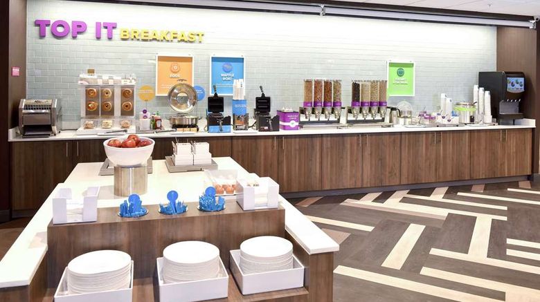 <b>Tru by Hilton Lawrence Restaurant</b>. Images powered by <a href="https://iceportal.shijigroup.com/" title="IcePortal" target="_blank">IcePortal</a>.