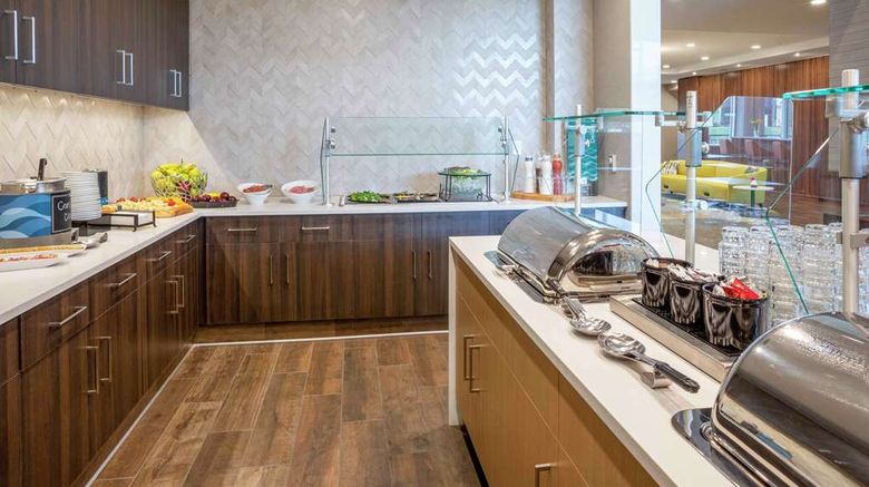 <b>Homewood Suites by Hilton Edina Restaurant</b>. Images powered by <a href="https://iceportal.shijigroup.com/" title="IcePortal" target="_blank">IcePortal</a>.
