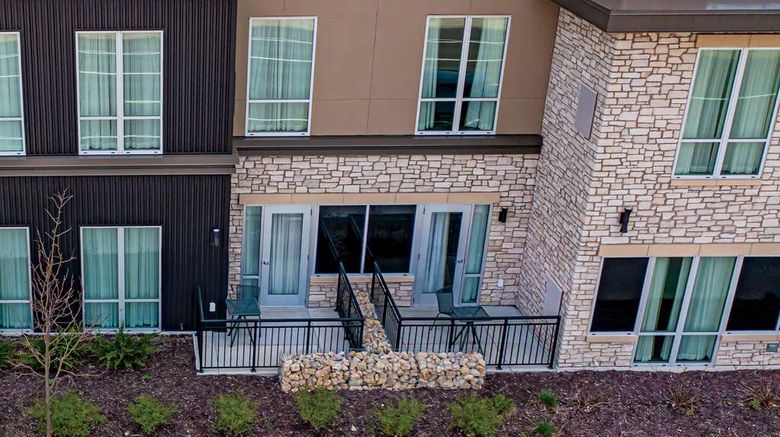 <b>Homewood Suites by Hilton Edina Room</b>. Images powered by <a href="https://iceportal.shijigroup.com/" title="IcePortal" target="_blank">IcePortal</a>.
