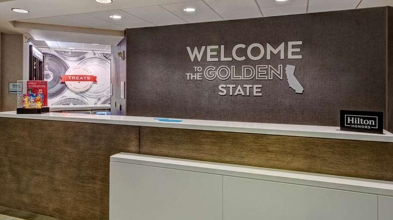 <b>Hampton Inn & Suites San Jose Airport Lobby</b>. Images powered by <a href="https://iceportal.shijigroup.com/" title="IcePortal" target="_blank">IcePortal</a>.