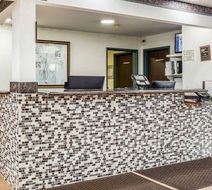 Quality Inn Clare Lobby