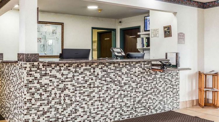 Quality Inn Clare Lobby