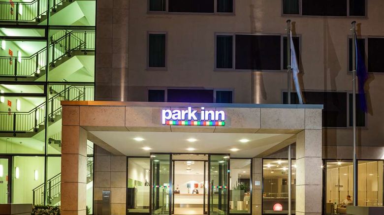<b>Park Inn Frankfurt Airport Exterior</b>. Images powered by <a href="https://iceportal.shijigroup.com/" title="IcePortal" target="_blank">IcePortal</a>.
