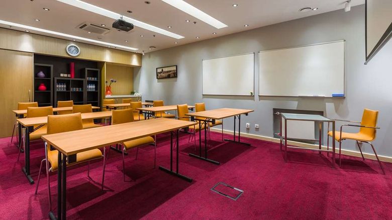 <b>Cosmos Saint-Petersburg Nevsky Hotel Meeting</b>. Images powered by <a href="https://iceportal.shijigroup.com/" title="IcePortal" target="_blank">IcePortal</a>.