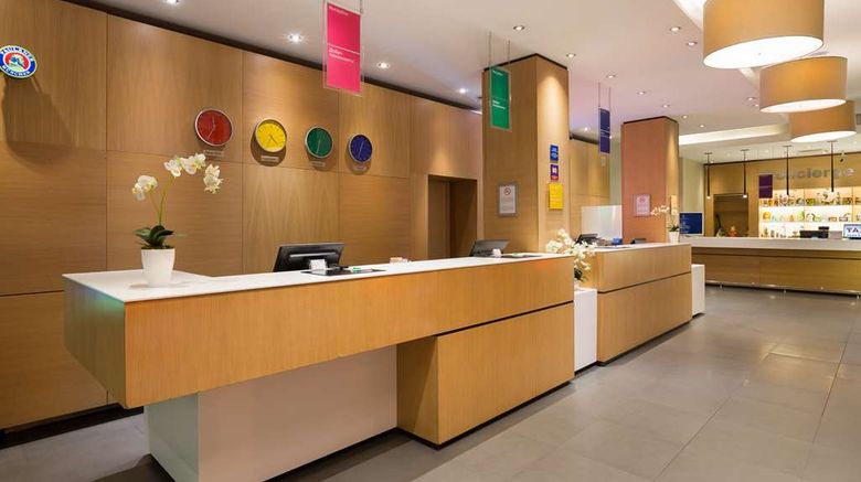 <b>Cosmos Saint-Petersburg Nevsky Hotel Lobby</b>. Images powered by <a href="https://iceportal.shijigroup.com/" title="IcePortal" target="_blank">IcePortal</a>.