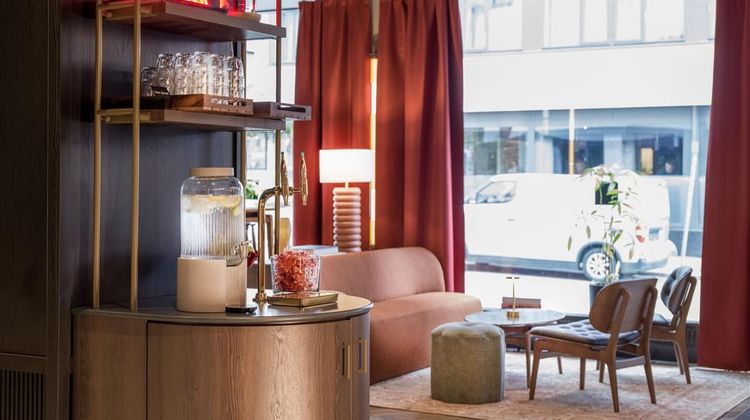 Radisson RED Oslo City Centre Lobby