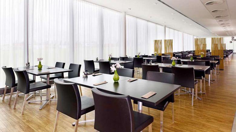 <b>Park Plaza Amsterdam Airport Restaurant</b>. Images powered by <a href="https://iceportal.shijigroup.com/" title="IcePortal" target="_blank">IcePortal</a>.