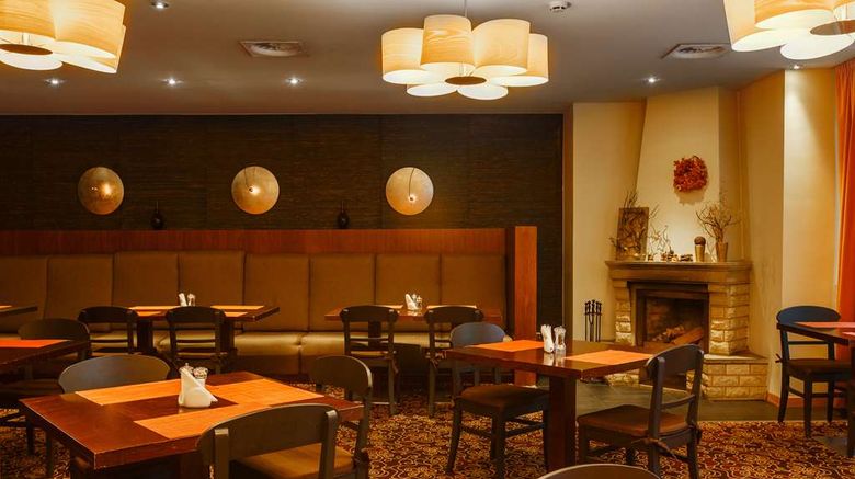 <b>Cosmos Saint-Petersburg Pulkovskaya Hotel Restaurant</b>. Images powered by <a href="https://iceportal.shijigroup.com/" title="IcePortal" target="_blank">IcePortal</a>.