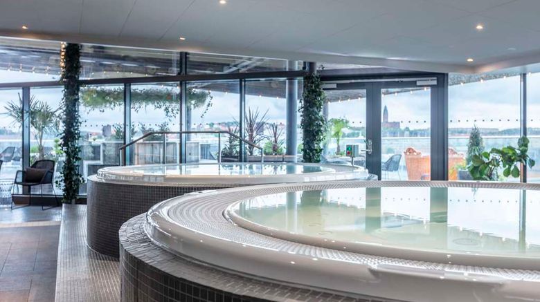 <b>Radisson Blu Riverside Hotel Gothenburg Pool</b>. Images powered by <a href="https://iceportal.shijigroup.com/" title="IcePortal" target="_blank">IcePortal</a>.