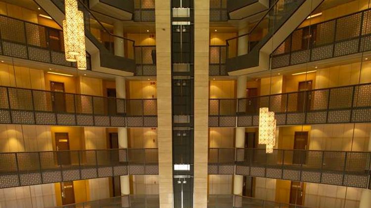 Radisson Blu Water Garden Hotel Dhaka Lobby