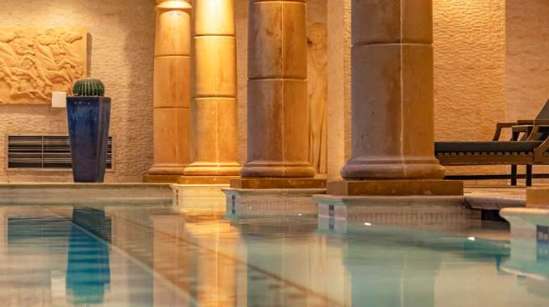 <b>Radisson Blu Martinez Hotel Beirut Pool</b>. Images powered by <a href="https://iceportal.shijigroup.com/" title="IcePortal" target="_blank">IcePortal</a>.