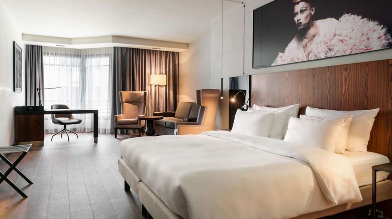 <b>Radisson Collection Grand Place Brussels Suite</b>. Images powered by <a href="https://iceportal.shijigroup.com/" title="IcePortal" target="_blank">IcePortal</a>.
