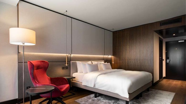 <b>Radisson Collection Grand Place Brussels Room</b>. Images powered by <a href="https://iceportal.shijigroup.com/" title="IcePortal" target="_blank">IcePortal</a>.
