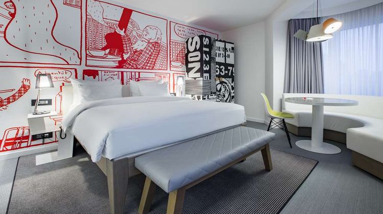 Radisson Red Hotel Brussels Room