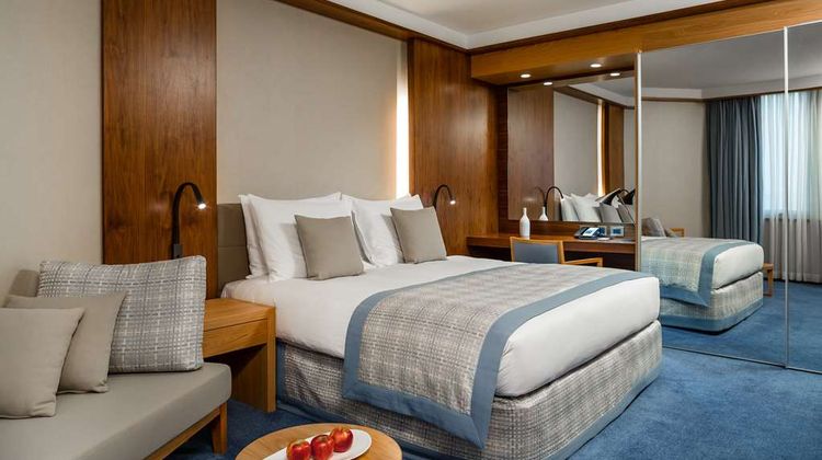 Radisson Blu M'bamou Palace Hotel Suite