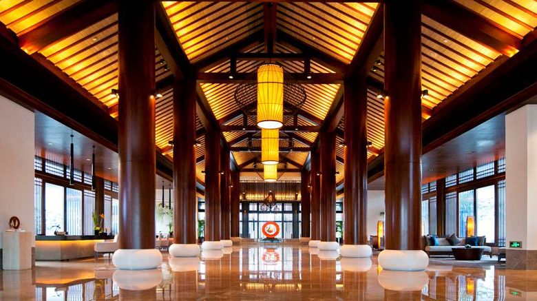 <b>Radisson Blu Resort Wetland Park Wuxi Lobby</b>. Images powered by <a href="https://iceportal.shijigroup.com/" title="IcePortal" target="_blank">IcePortal</a>.