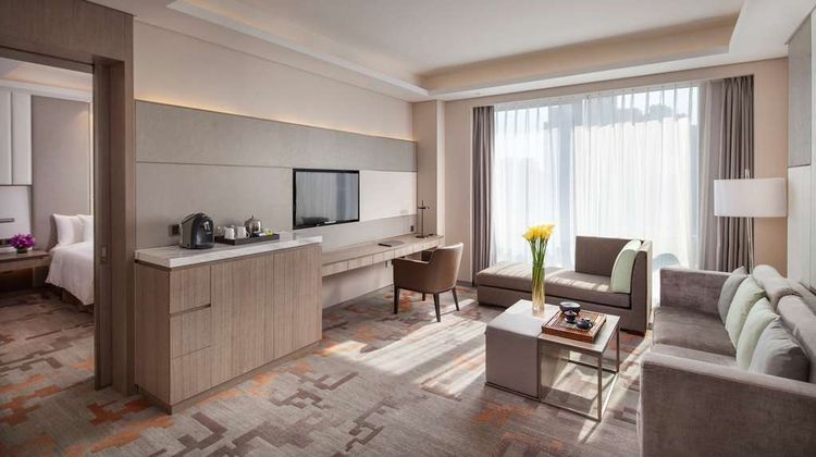 Radisson Exhibition Center Shanghai Suite