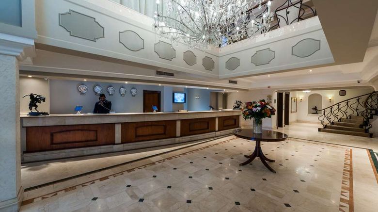 <b>Radisson Blu Le Vendome Hotel Lobby</b>. Images powered by <a href="https://iceportal.shijigroup.com/" title="IcePortal" target="_blank">IcePortal</a>.